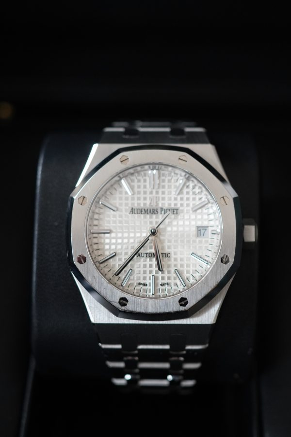 2021 Audemars Piguet Royal Oak 37MM 15450ST.OO.1256ST.01.A FULL SET - Image 5