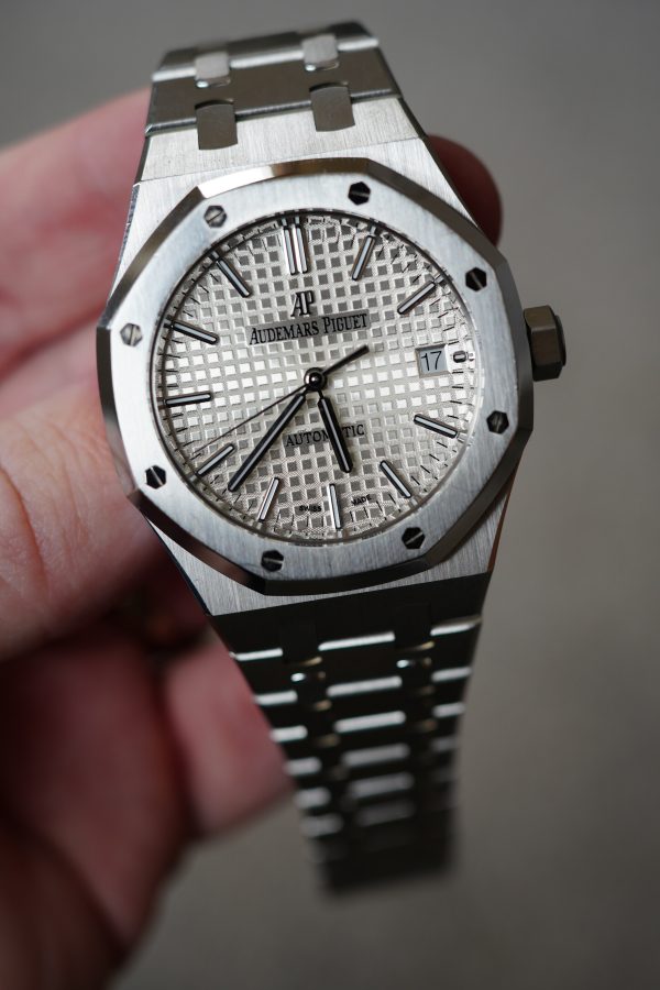 2021 Audemars Piguet Royal Oak 37MM 15450ST.OO.1256ST.01.A FULL SET - Image 9