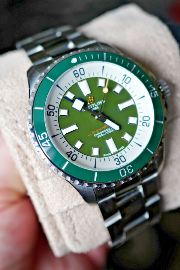 2023 BREITLING AUTOMATIC SUPEROCEAN 44 Green Dial & Bezel FULL SET