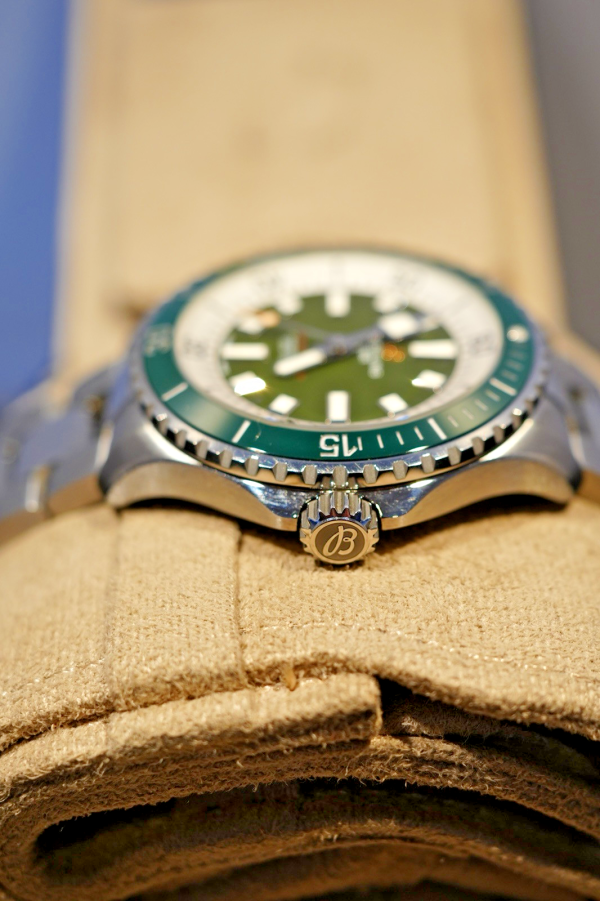 2023 BREITLING AUTOMATIC SUPEROCEAN 44 Green Dial & Bezel FULL SET - Image 5