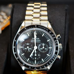 OMEGA Speedmaster Moonwatch Sapphire 42MM – Full Set 2022 310.30.42.50.01.002