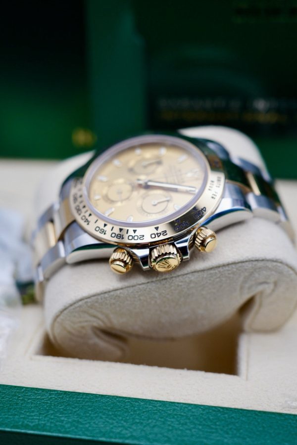 2023 Rolex Cosmograph Daytona 116503 Champagne Dial FULL SET - Image 4