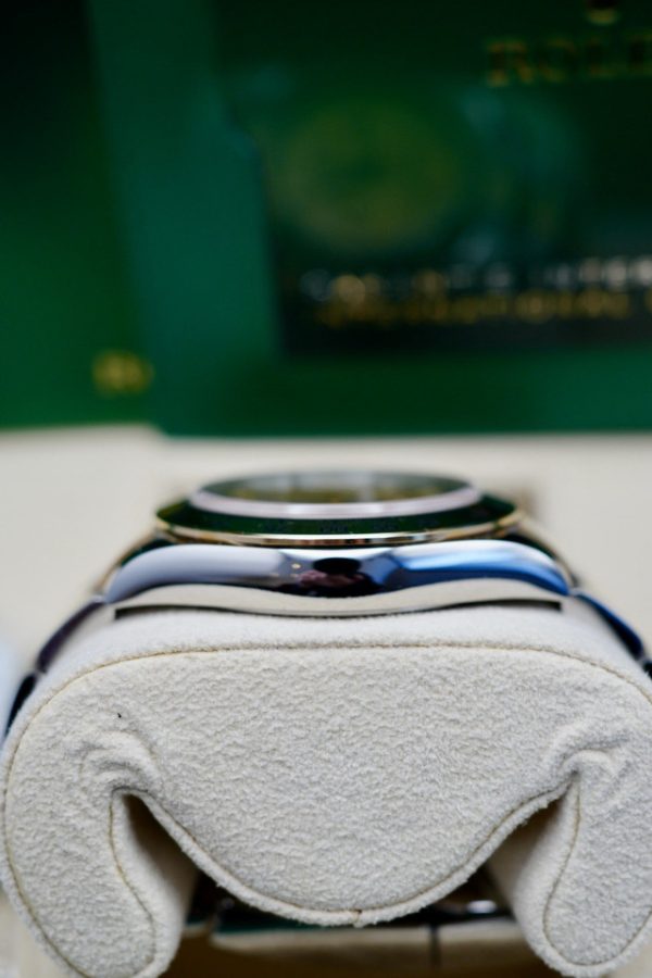 2023 Rolex Cosmograph Daytona 116503 Champagne Dial FULL SET - Image 6