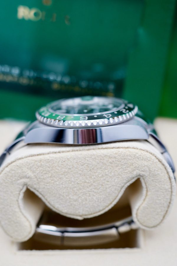 2024 UNWORN Rolex GMT II 'Sprite' Oyster 126720VTNR Box & papers - Image 3