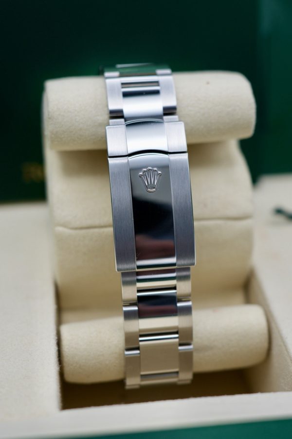 2025 Rolex Datejust 41 Mint Green Dial - 126300 NEW STYLE BOX & PAPERS - Image 6
