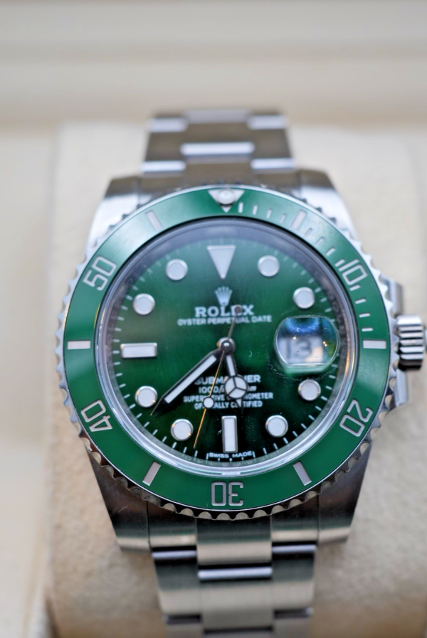 2019 Rolex Submariner Green HULK - 116610LV Box & Papers