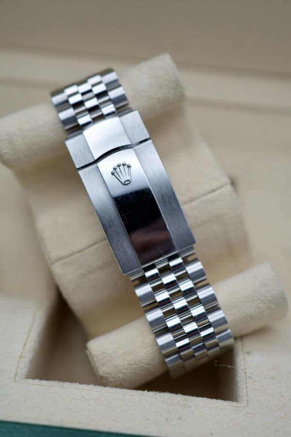 2022 Rolex SkyDweller 326934 White Dial Jubilee Bracelet Box & Papers - Image 5
