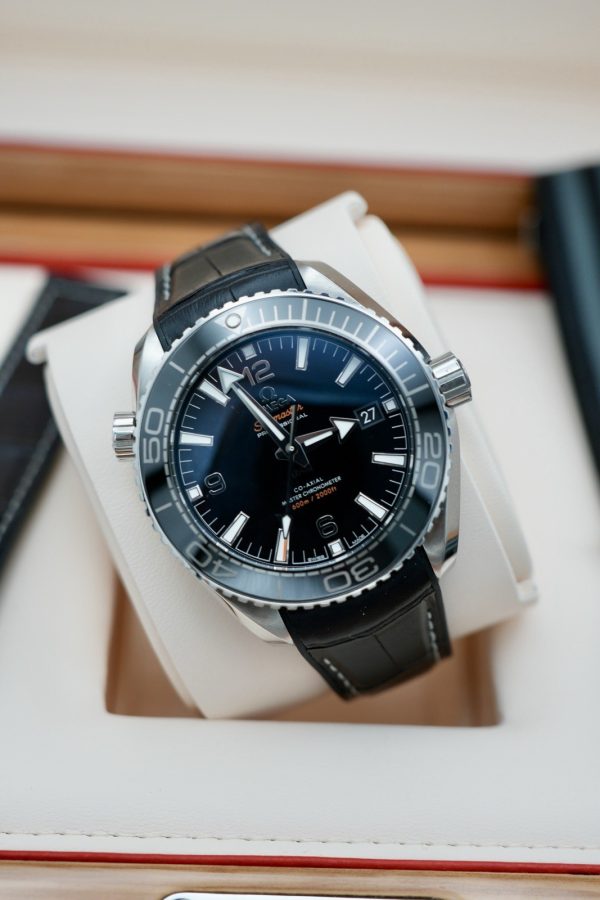 2022 Omega Seamaster Planet Ocean 600m 43.5mm FULL SET INC ADDITIONAL STRAPS