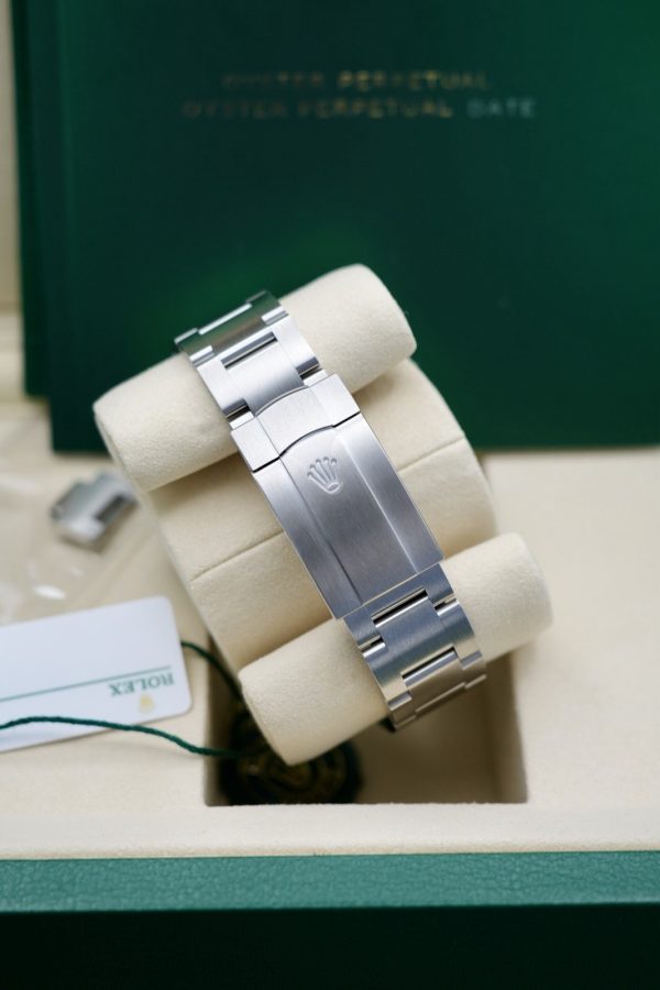 BRAND NEW UNWORN Rolex Oyster Perpetual Pistachio Dial 41 134300 FULL SET - Image 4