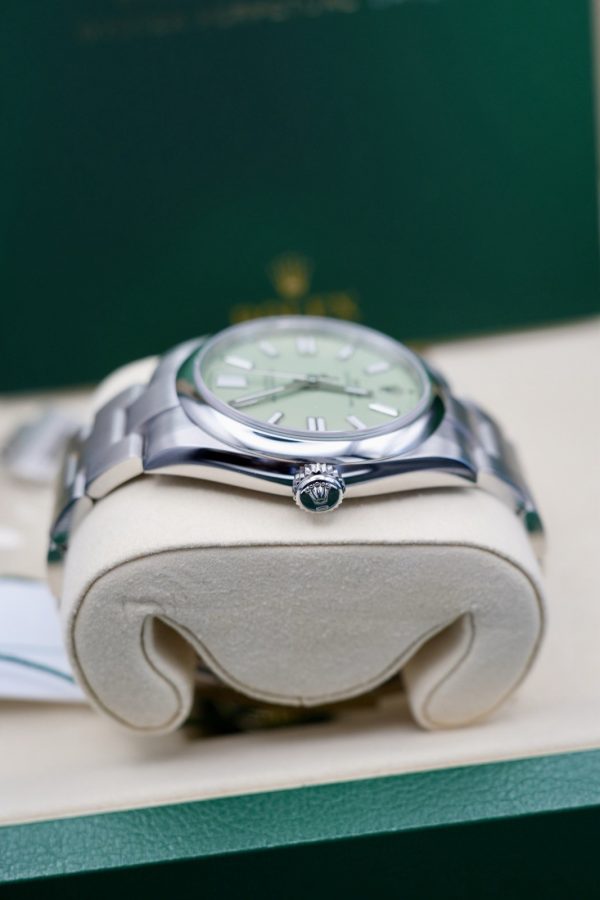 BRAND NEW UNWORN Rolex Oyster Perpetual Pistachio Dial 41 134300 FULL SET - Image 6