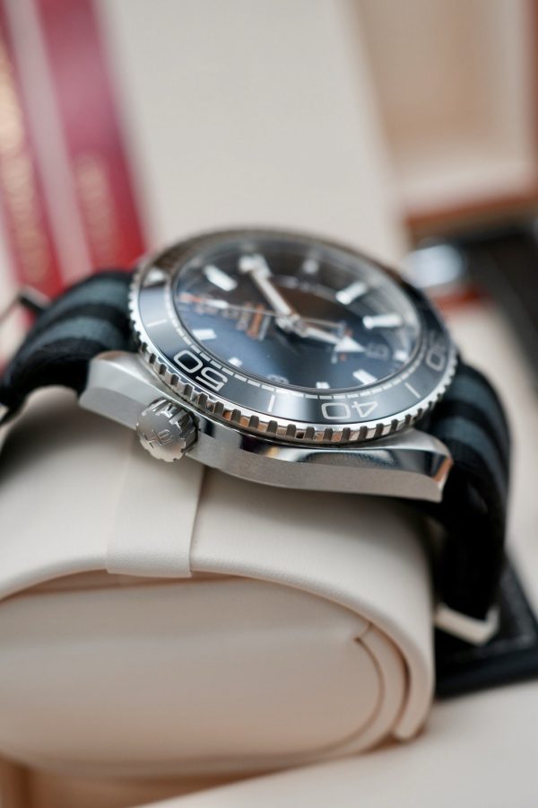 2022 Omega Seamaster Planet Ocean 600m 43.5mm FULL SET INC ADDITIONAL STRAPS - Image 6