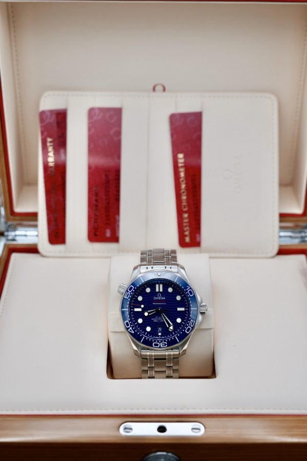 OMEGA Seamaster Diver 300m Blue Watch 42mm 2019 Full Set 210.32.42.20.03.001 - Image 3