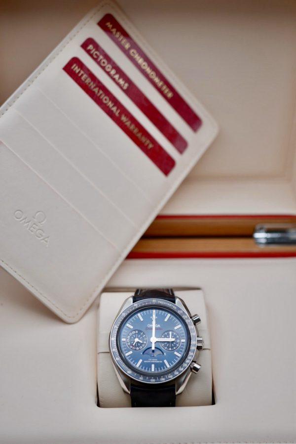 OMEGA Speedmaster Blue Men's Watch - 304.33.44.52.03.001 Registered 2019 - Image 5