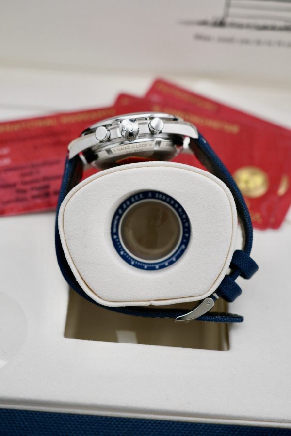 OMEGA Speedmaster SILVER SNOOPY 310.32.42.50.02.001 Brand New UNWORN FULL SET - Image 8