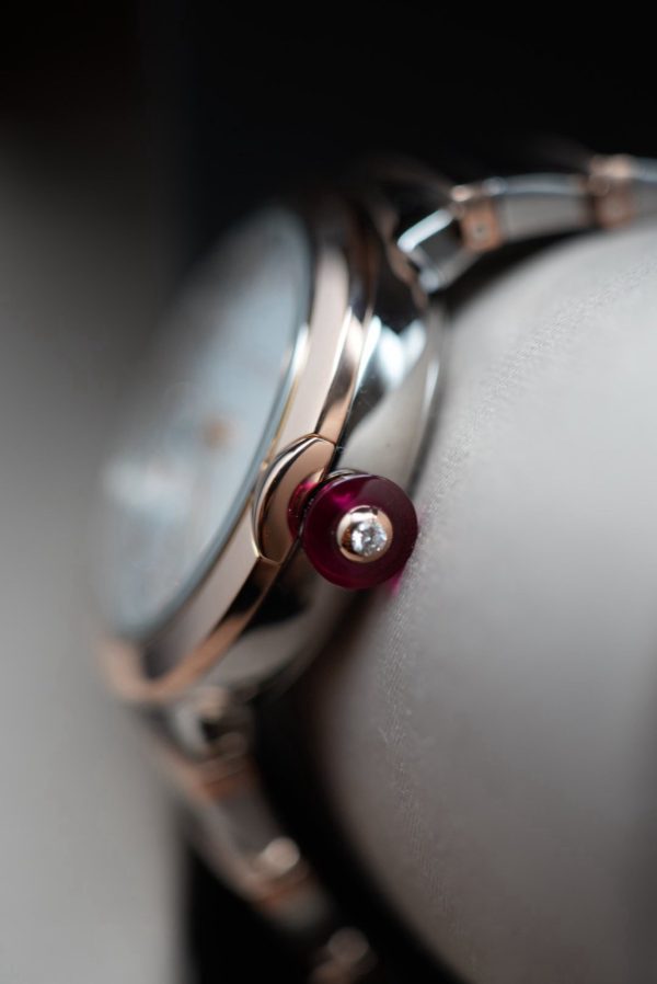 Bvlgari Lvcea Ladies watch Mother dial and diamond dot mint condition - Image 8